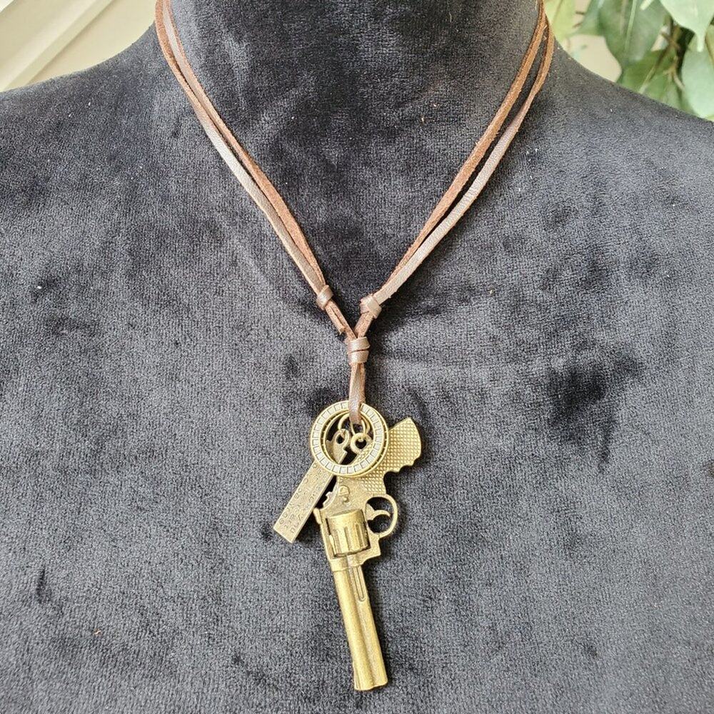 Chuns Fashion Women's Vintage Gold Finish Cross Gun Leather Necklace Chain